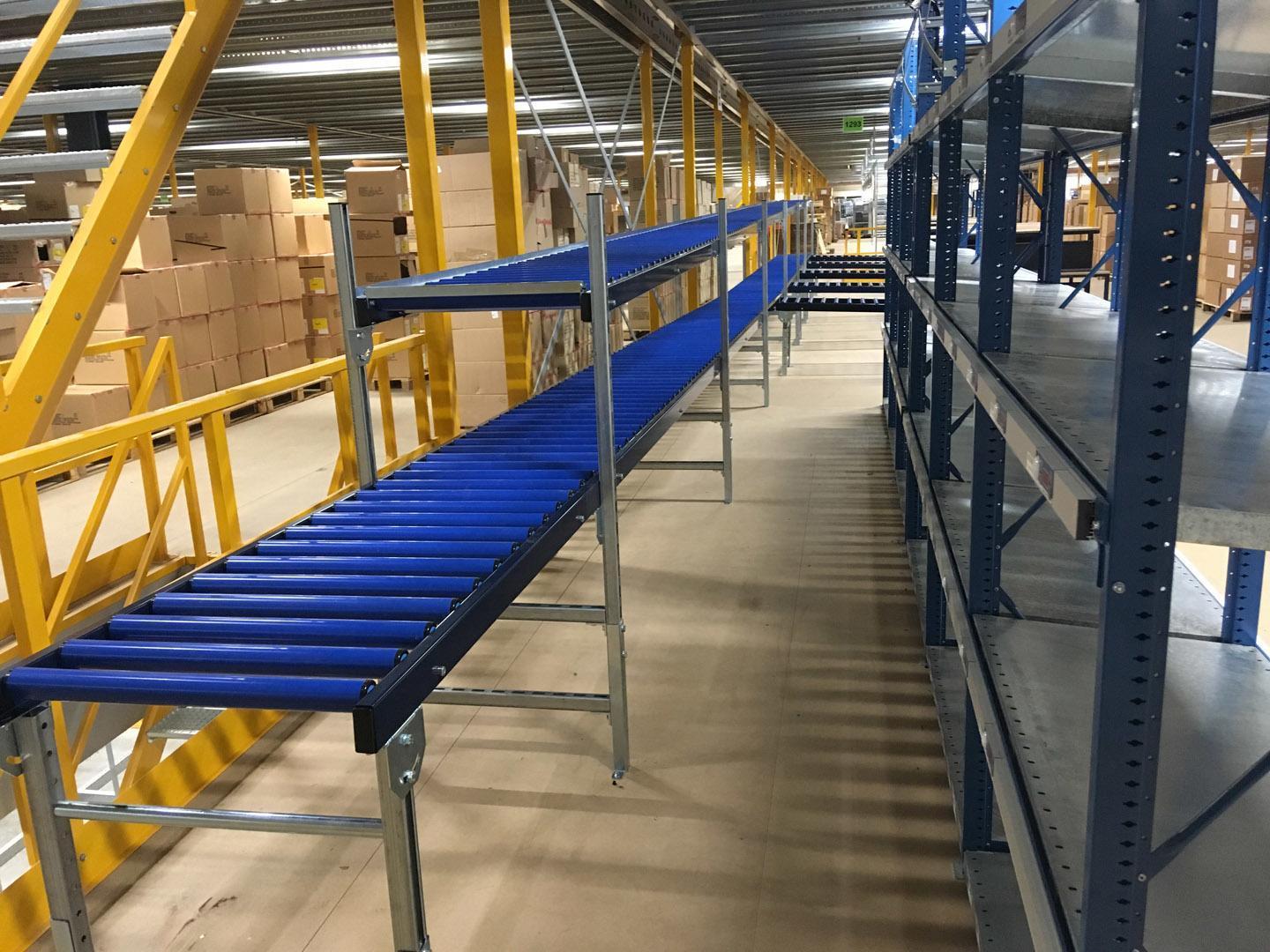 Niet aangedreven zwaartekracht rollenbaan